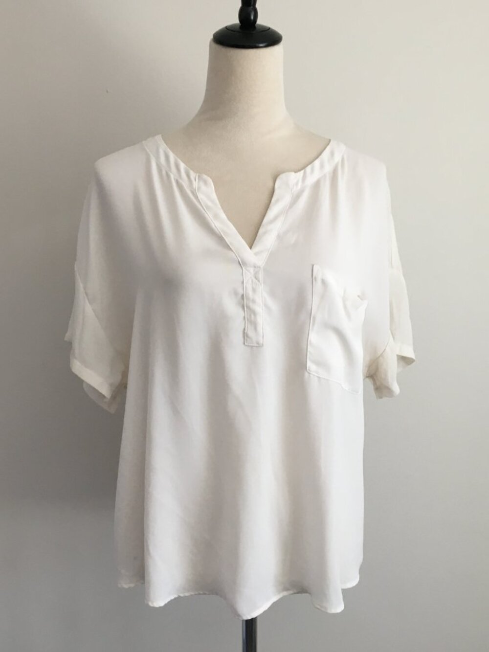 LUSH White Sheer Short Sleeve V Neck Shirt